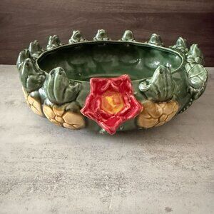 Vintage Majolica Twelve Frogs Water Lily Flower Green 10" Glazed Ceramic Bowl
